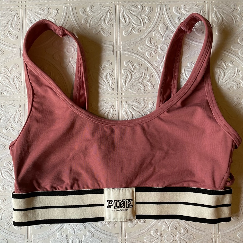 Victoria’s Secret Pink sports bra